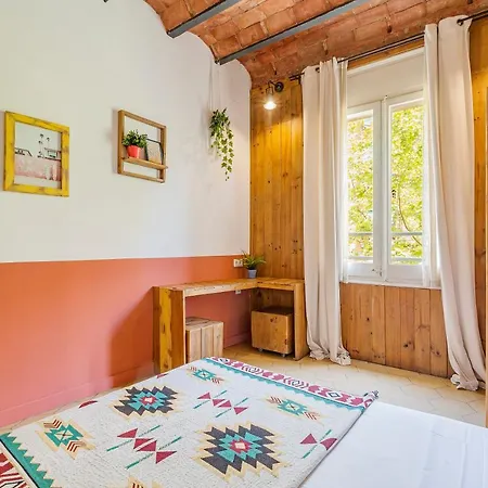 Bird House Hostel