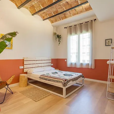 Bird House Hostel
