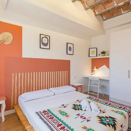 Bird House Hostel