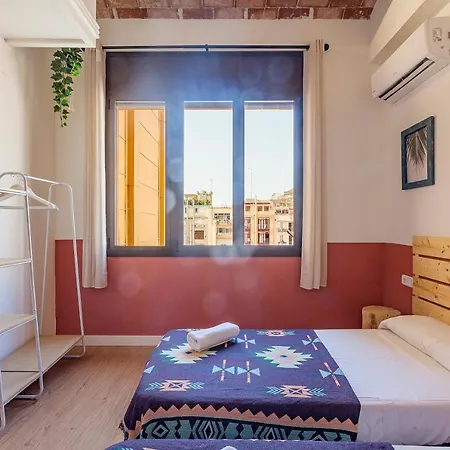 Hostel Bird House Barcelona