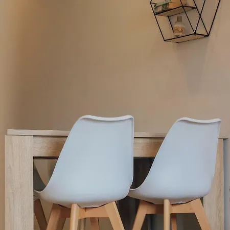 Bird House Hostel